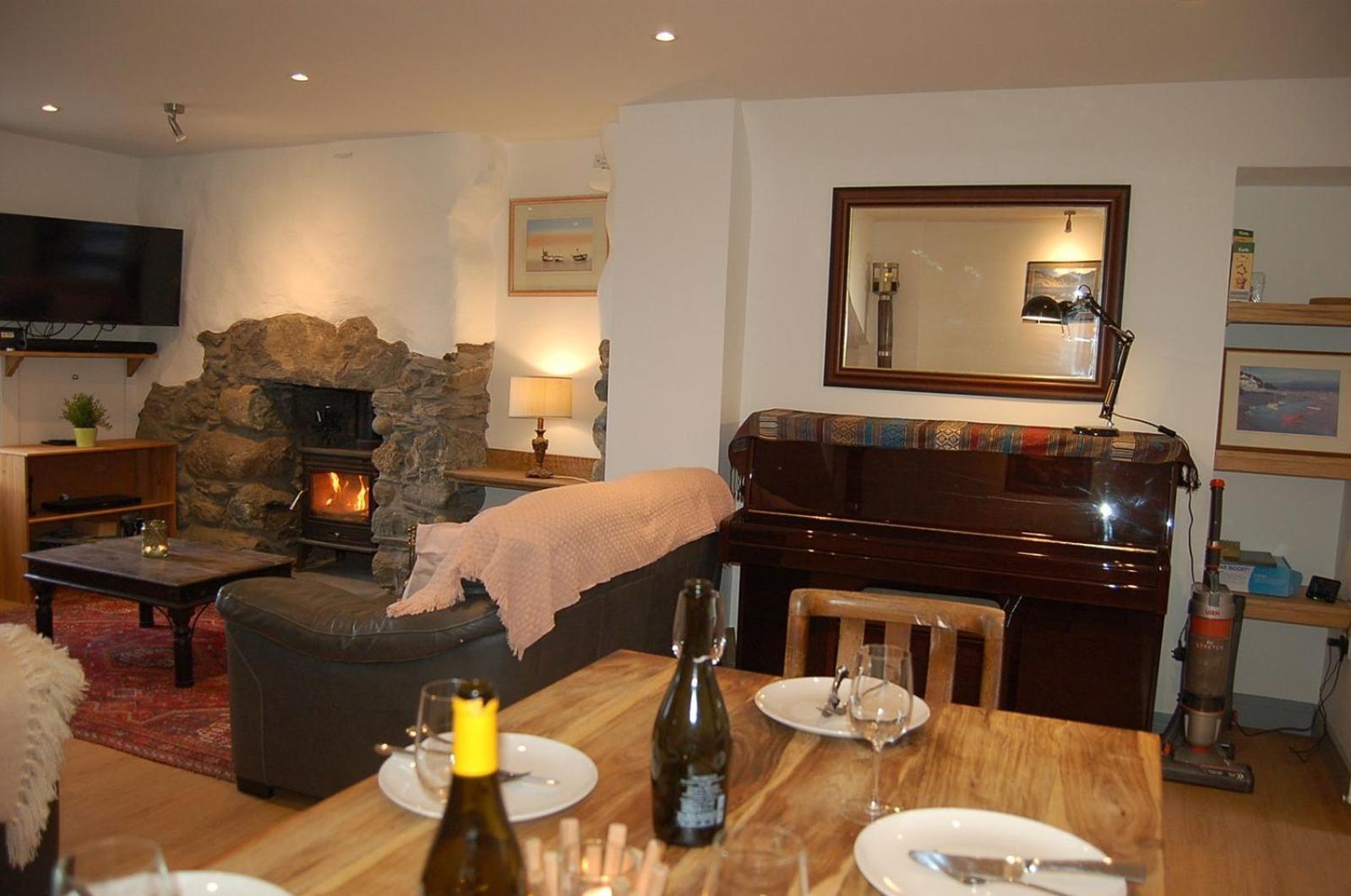 Ty Del - Beautiful Home In Tywyn Exterior foto